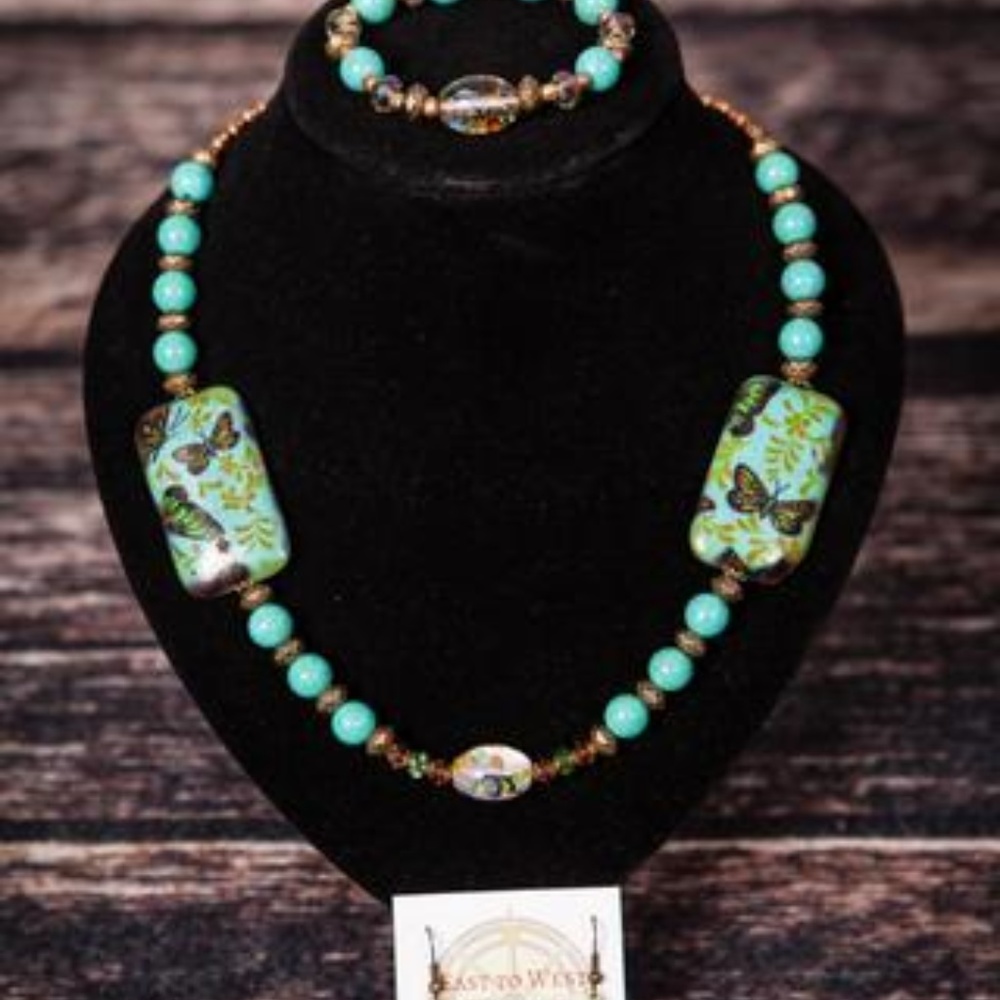 East to West Butterfly Jewelry Set